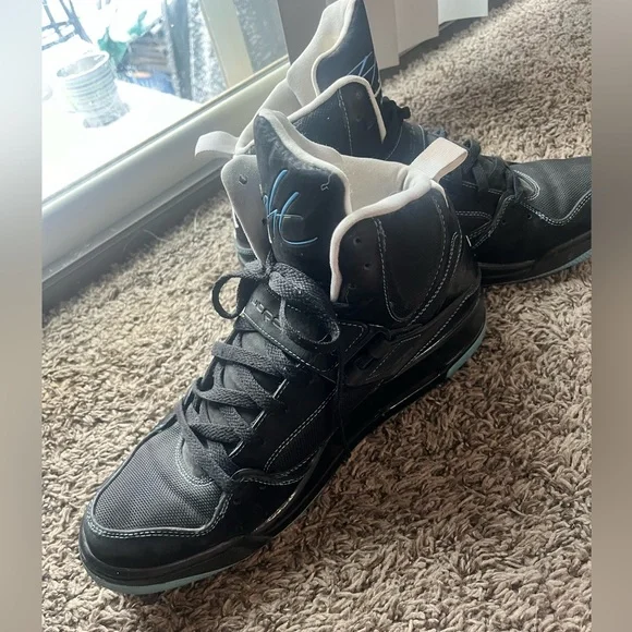 Men’s Flight Air Jordans size 13 - Picture 2 of 6